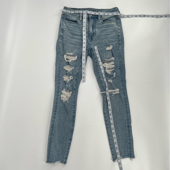 American Eagle Super High Rise Distressed Raw Hem Jeggings Size 4 Women’s - Picture 5 of 7